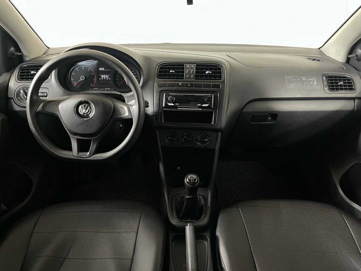 Volkswagen Polo б/у, 2017, Механическая. Фото: #6