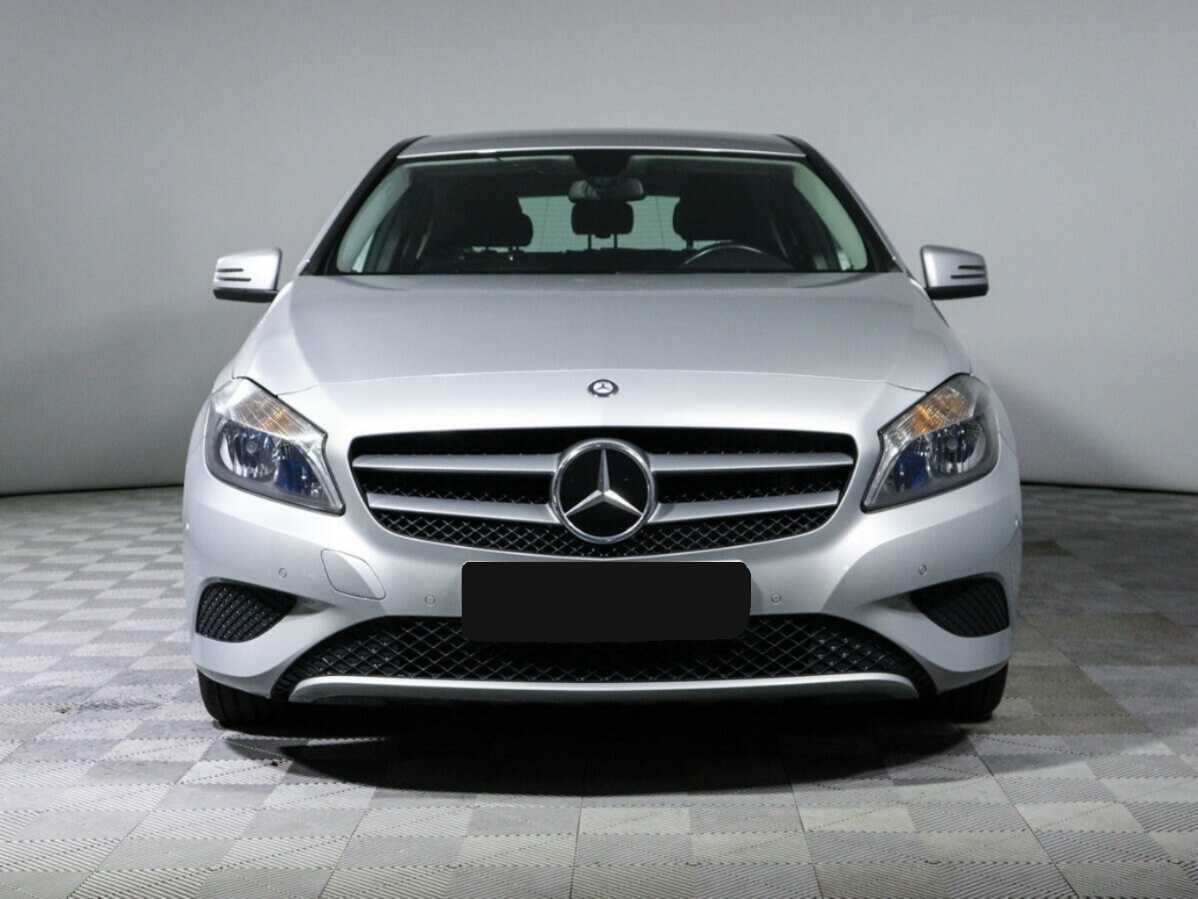 Mercedes-Benz A-Класс б/у, 2015, Роботизированная. Фото: #1