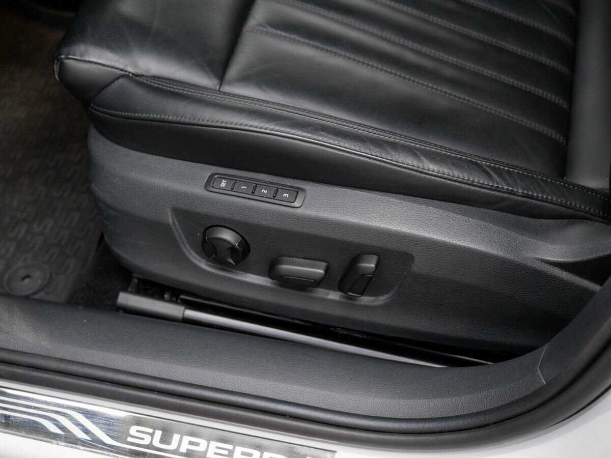 Шкода Суперб б/у, 2018, Роботизированная. Фото: #16