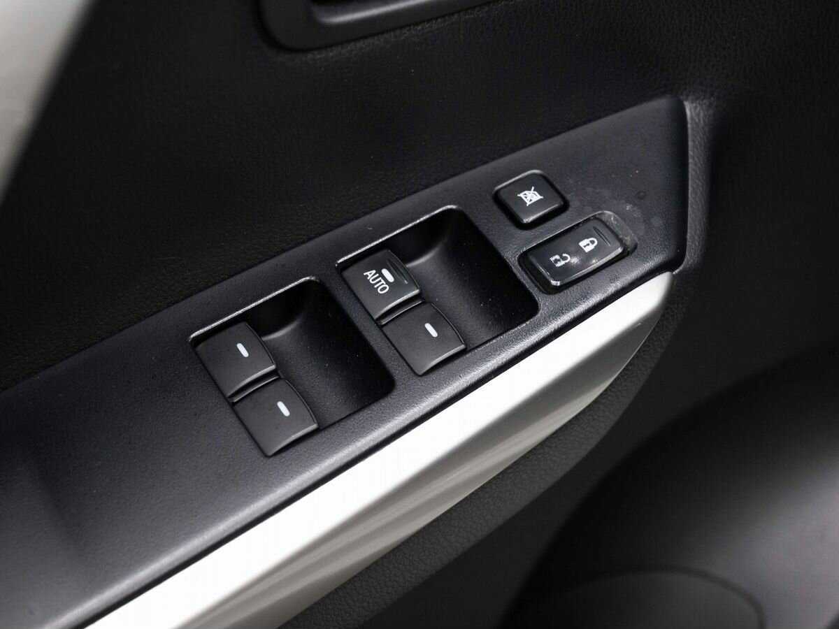 Mitsubishi Pajero Sport б/у, 2017, Автоматическая. Фото: #17