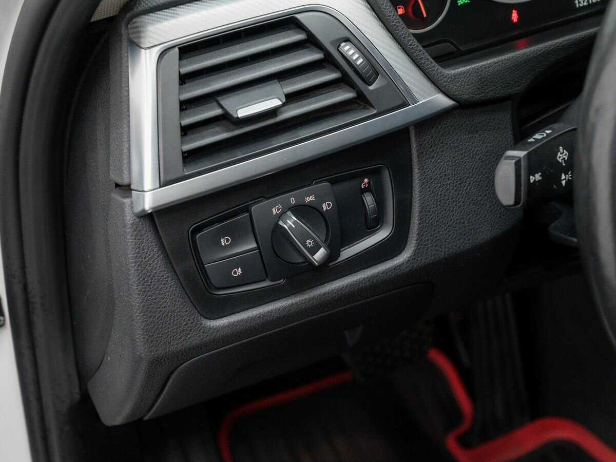 BMW 3 серии б/у, 2017, Автоматическая. Фото: #15