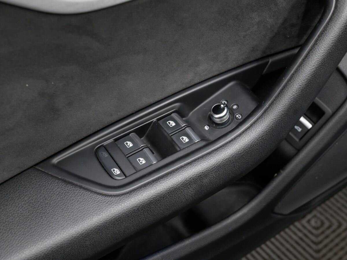 Audi A4 б/у, 2017, Роботизированная. Фото: #14