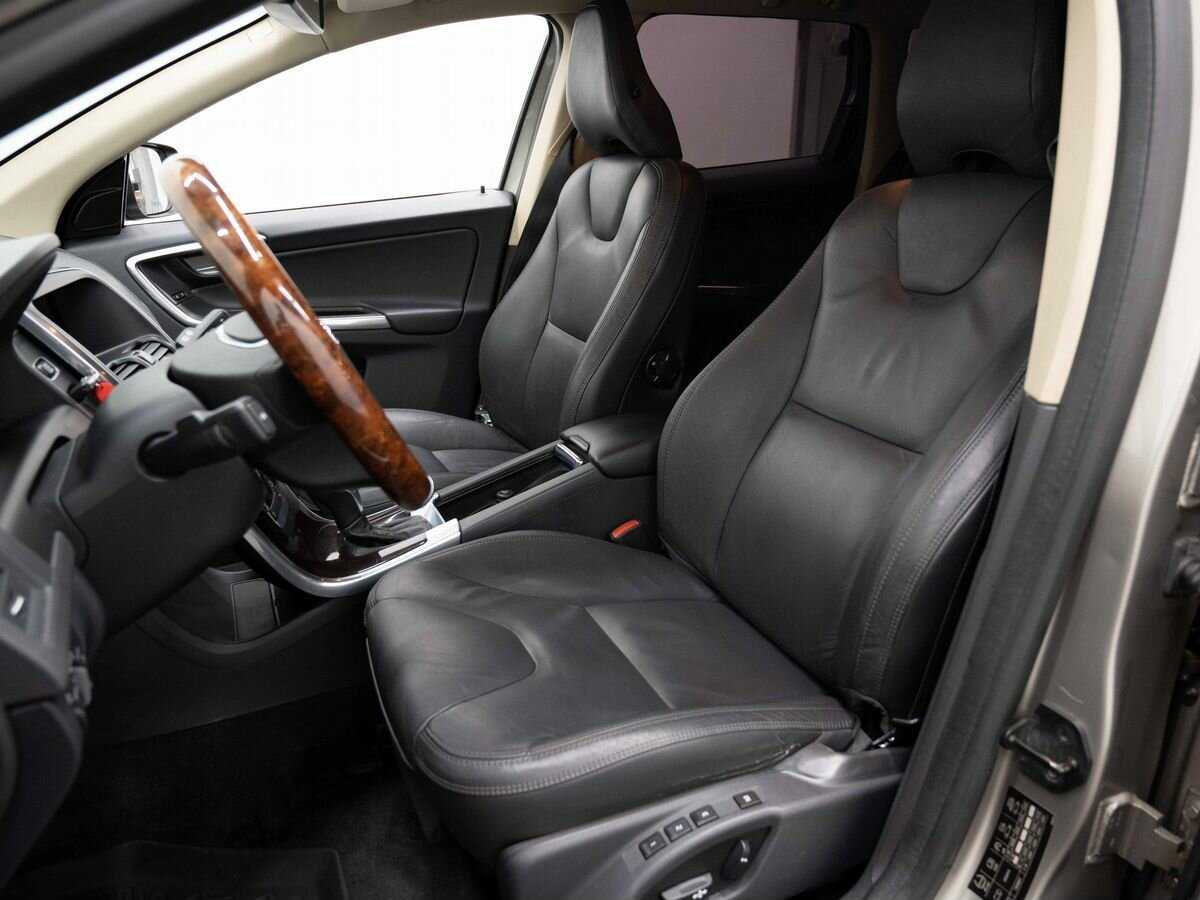 Volvo XC60 б/у, 2012, Автоматическая. Фото: #7