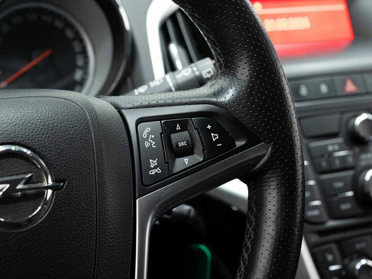 Опель Астра б/у, 2013, Механическая. Фото: #13