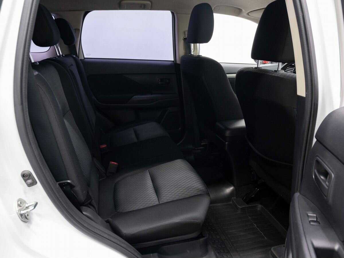 Mitsubishi Outlander б/у, 2014, Вариатор. Фото: #9
