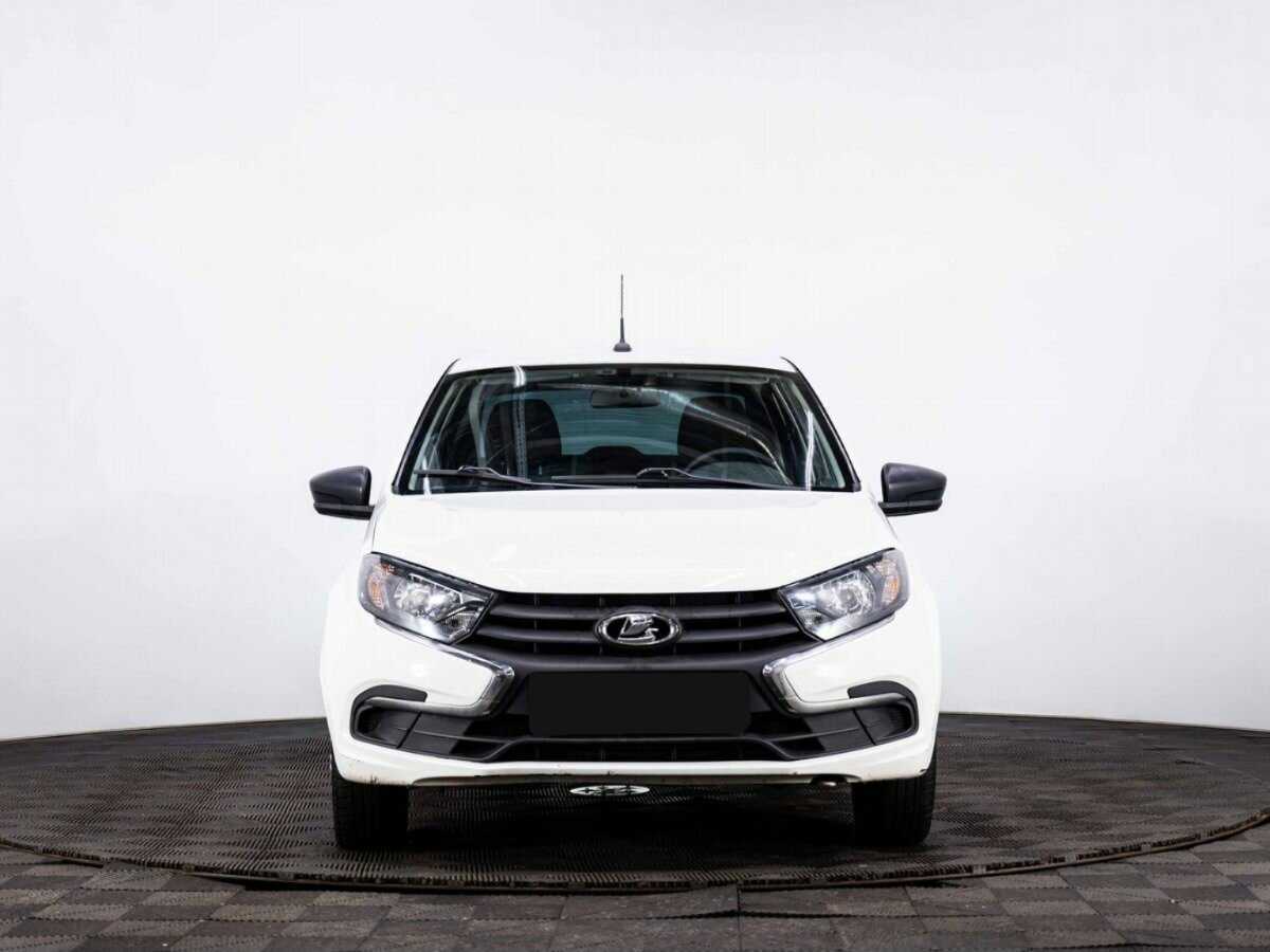 Лада (ВАЗ) Гранта б/у, 2020, Механическая. Фото: #1