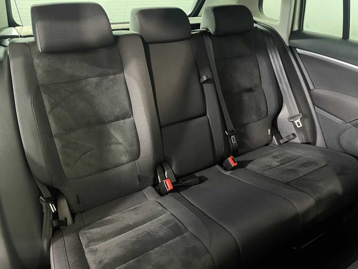 Volkswagen Tiguan б/у, 2012, Автоматическая. Фото: #14