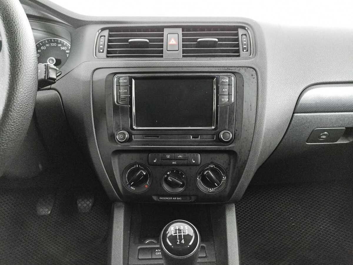 Volkswagen Jetta б/у, 2014, Механическая. Фото: #14