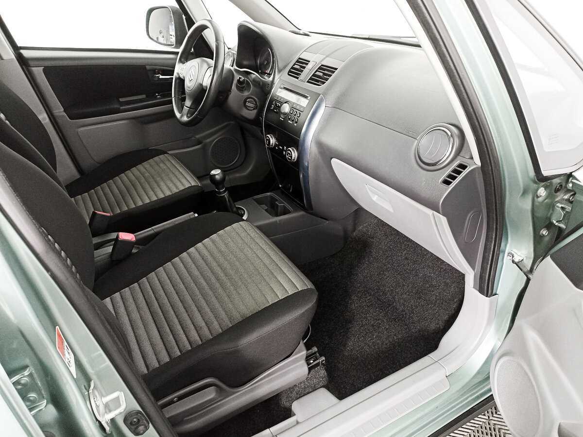 Suzuki SX4 б/у, 2013, Механическая. Фото: #6