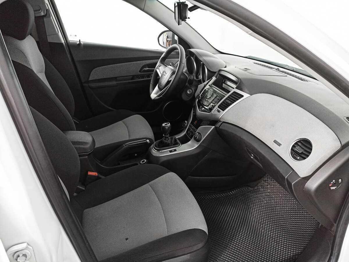 Шевроле Круз б/у, 2012, Механическая. Фото: #8