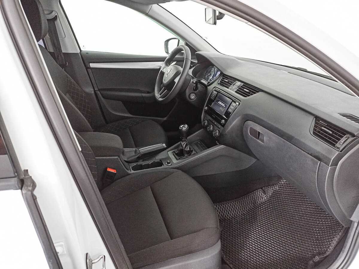 Шкода Октавия б/у, 2019, Механическая. Фото: #8