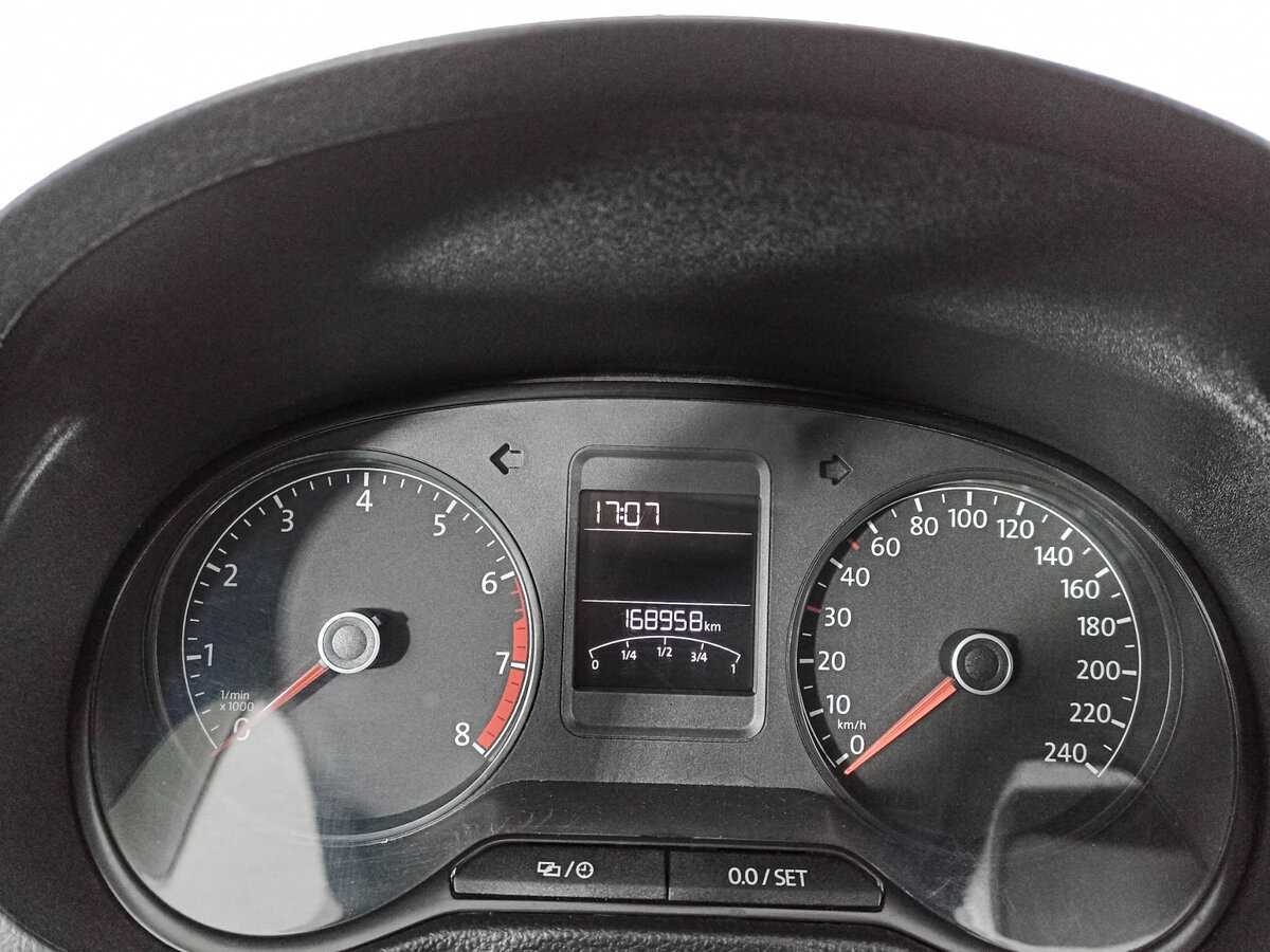 Volkswagen Polo б/у, 2017, Механическая. Фото: #10