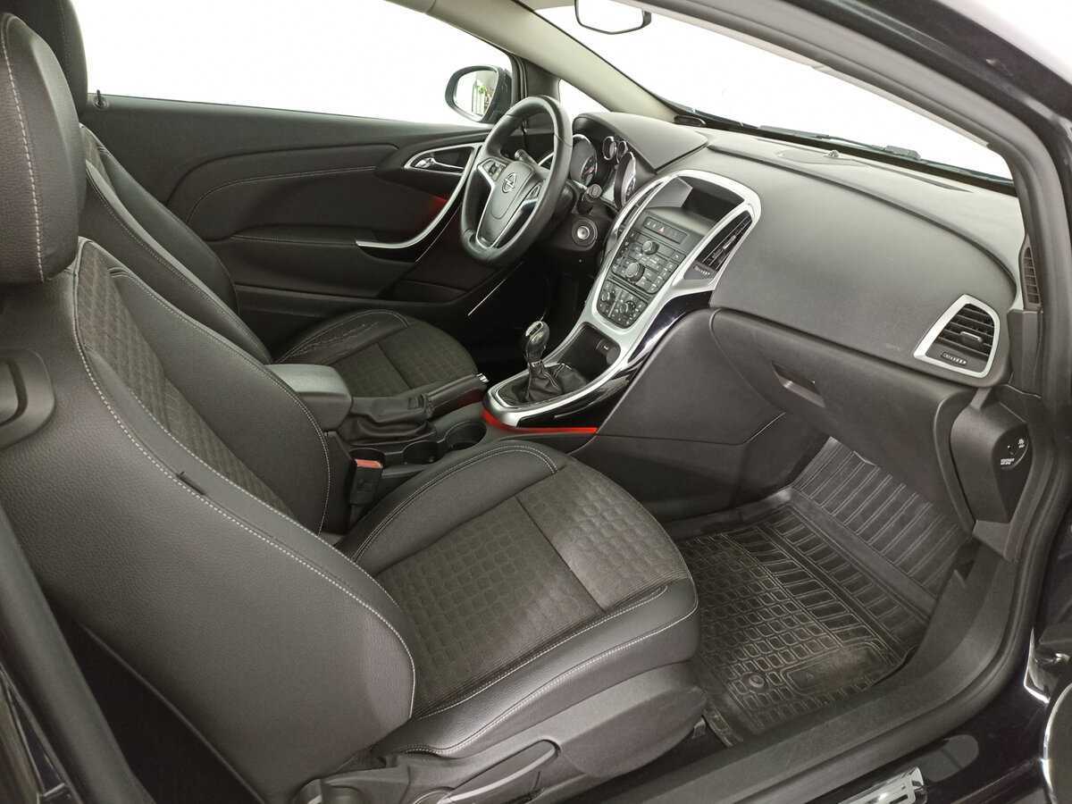 Opel Astra б/у, 2013, Механическая. Фото: #8