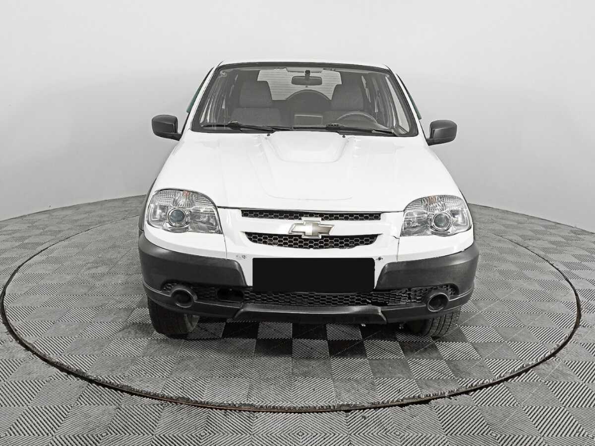 Шевроле Нива б/у, 2015, Механическая. Фото: #1