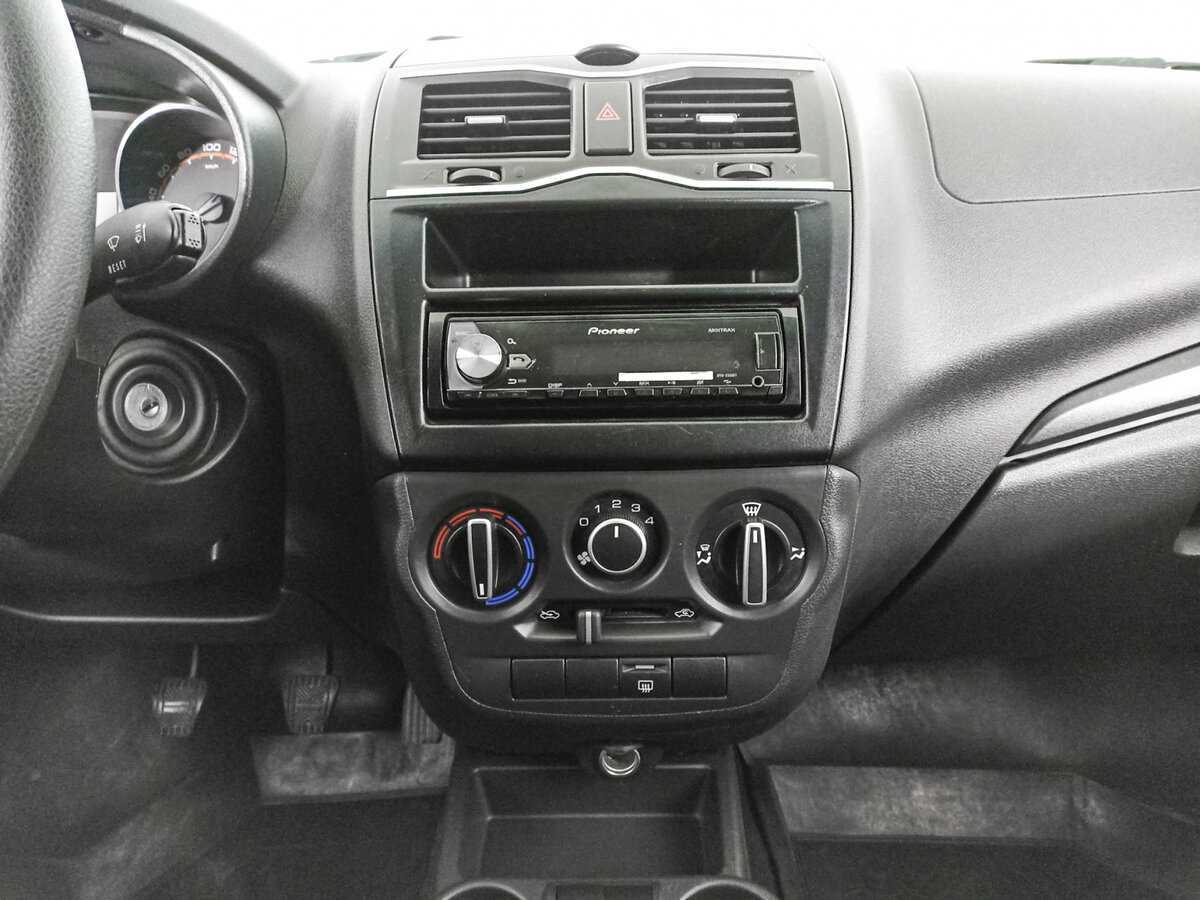 Lada (ВАЗ) Granta б/у, 2019, Механическая. Фото: #12