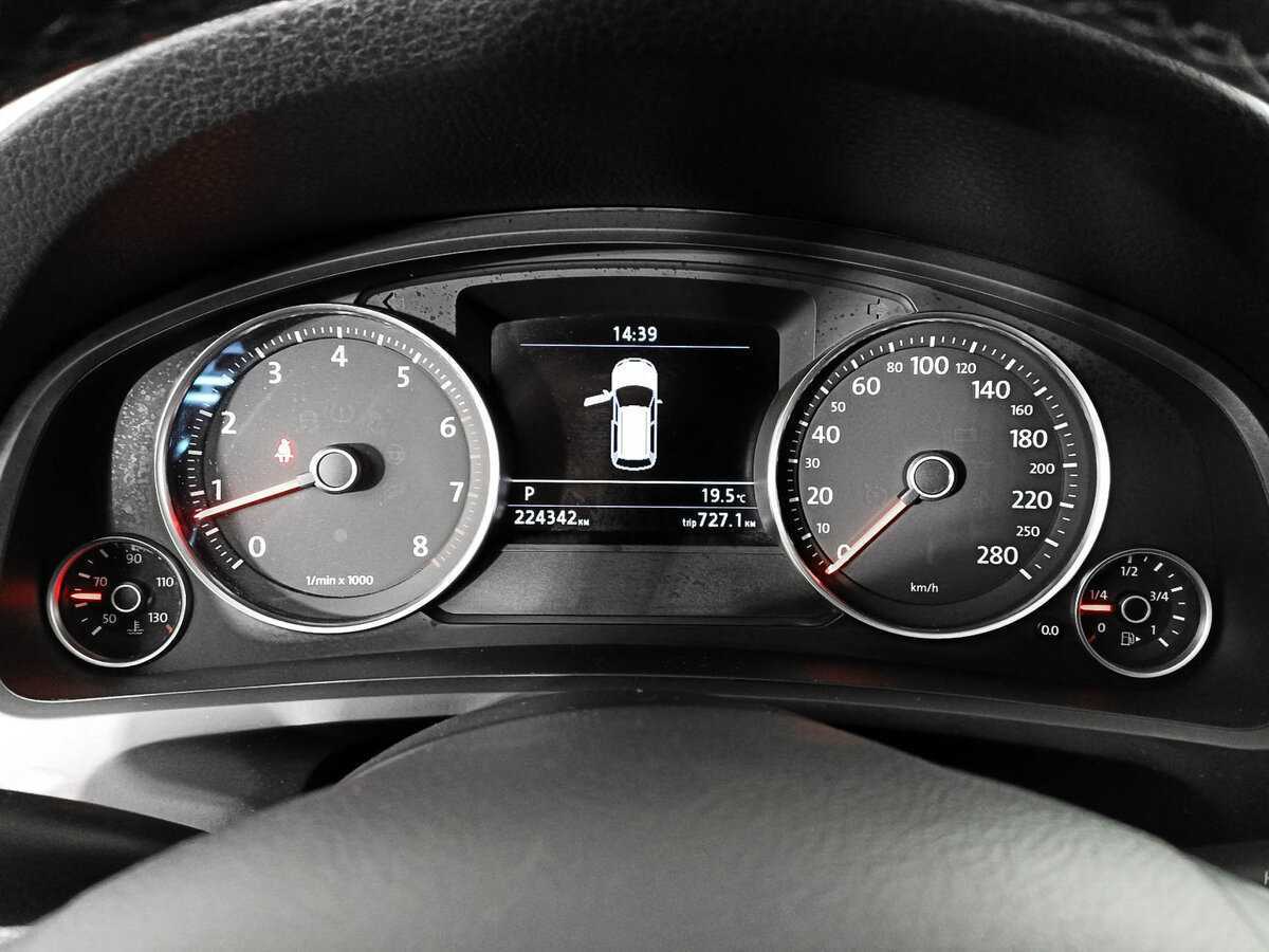 Фольксваген Туарег б/у, 2013, Автоматическая. Фото: #7