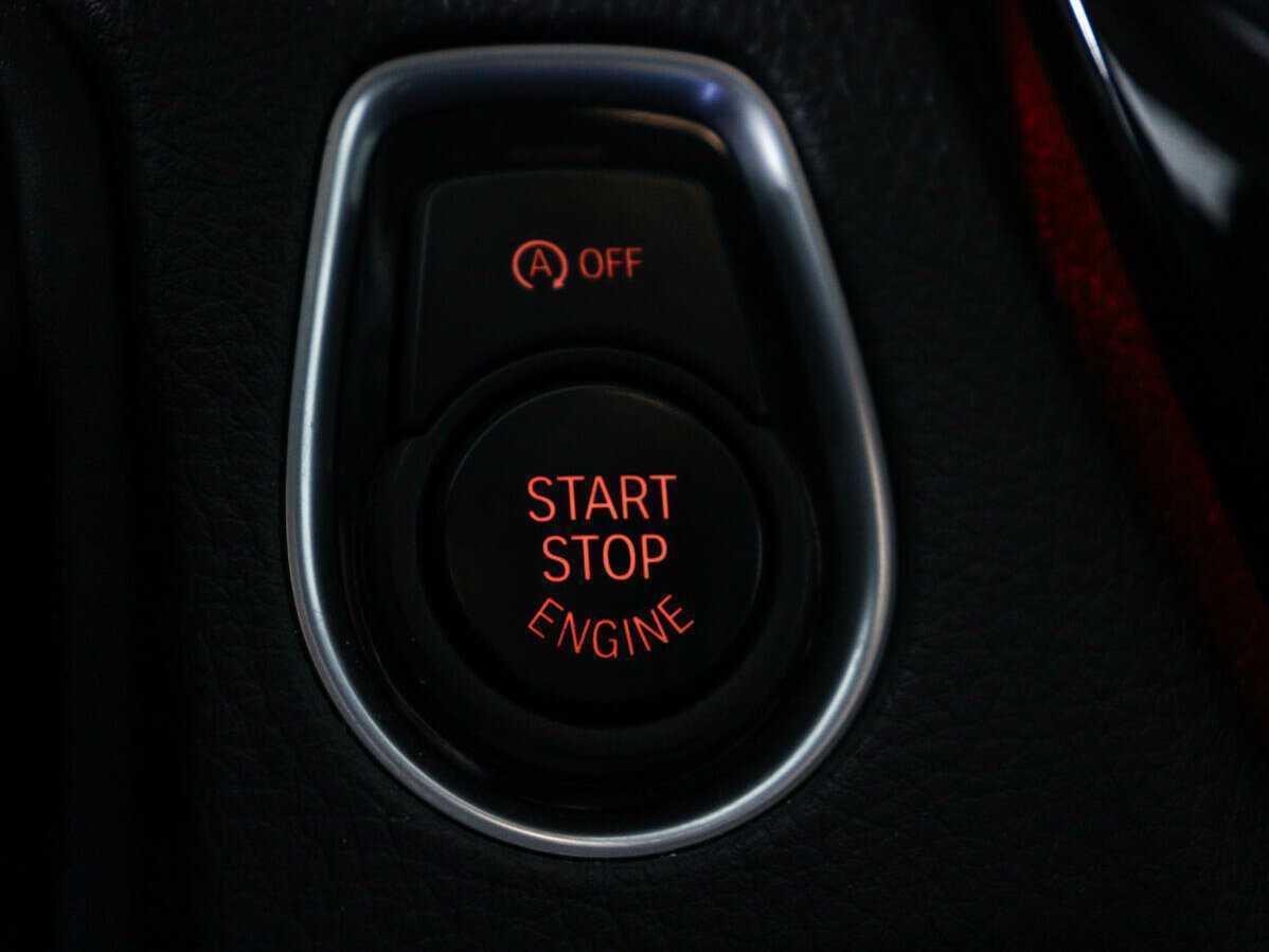 BMW 3 серии б/у, 2016, Автоматическая. Фото: #14