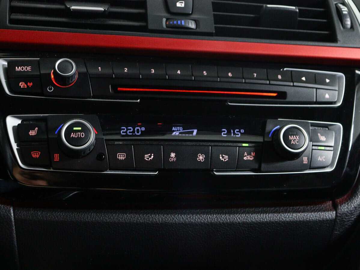 BMW 3 серии б/у, 2016, Автоматическая. Фото: #15