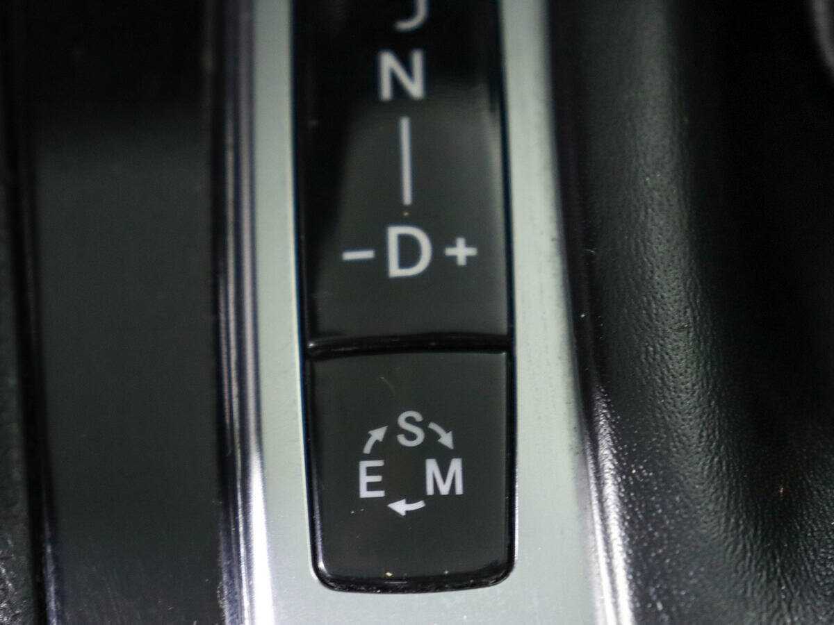 Mercedes-Benz C-Класс б/у, 2012, Автоматическая. Фото: #12