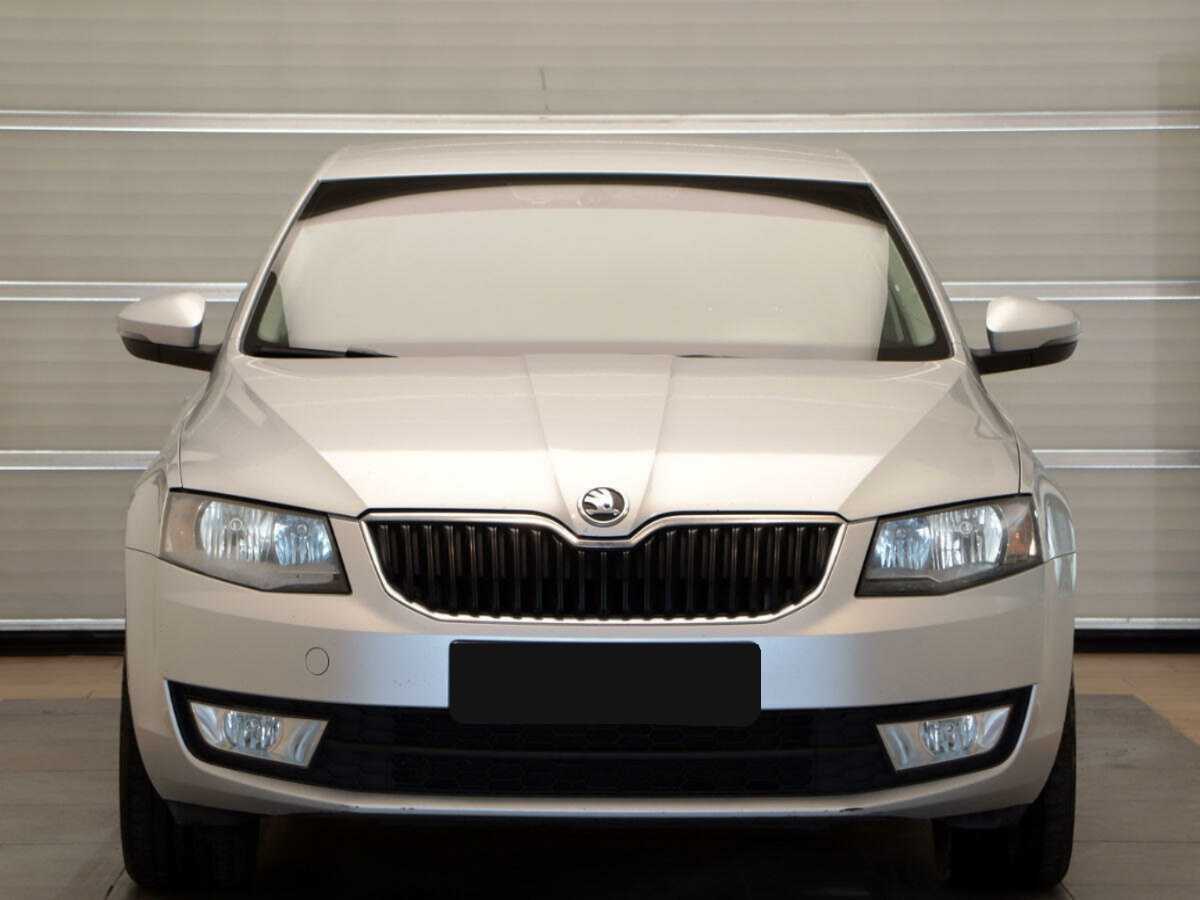 Skoda Octavia б/у, 2013, Механическая. Фото: #1