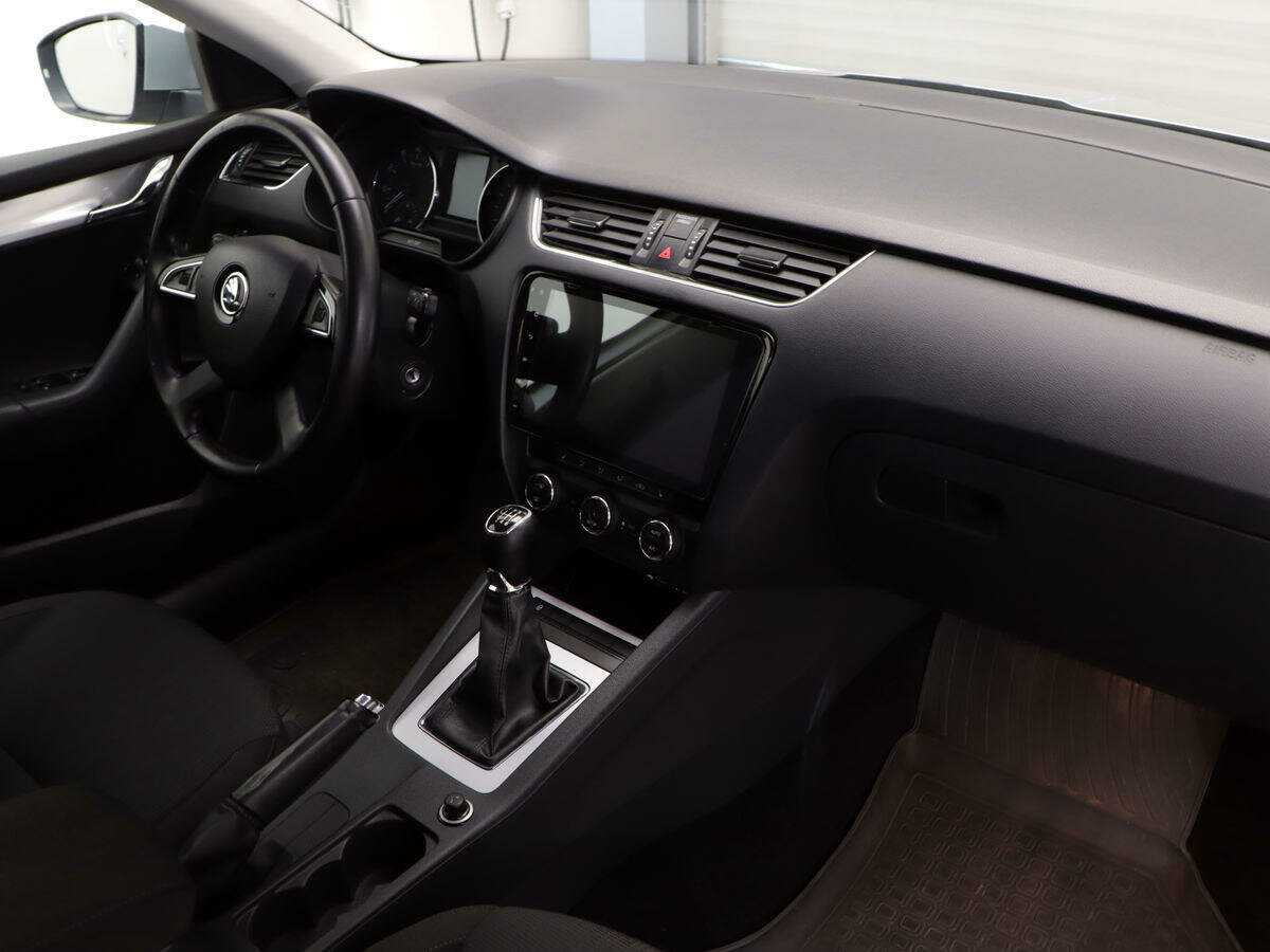 Skoda Octavia б/у, 2013, Механическая. Фото: #6