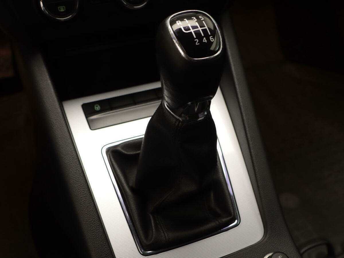 Skoda Octavia б/у, 2013, Механическая. Фото: #16