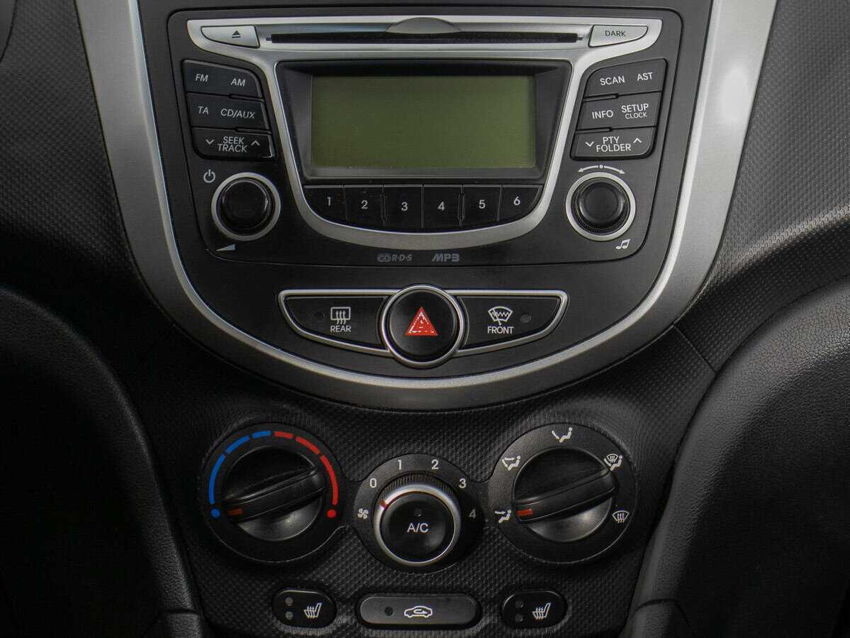 Hyundai Solaris б/у, 2014, Автоматическая. Фото: #13