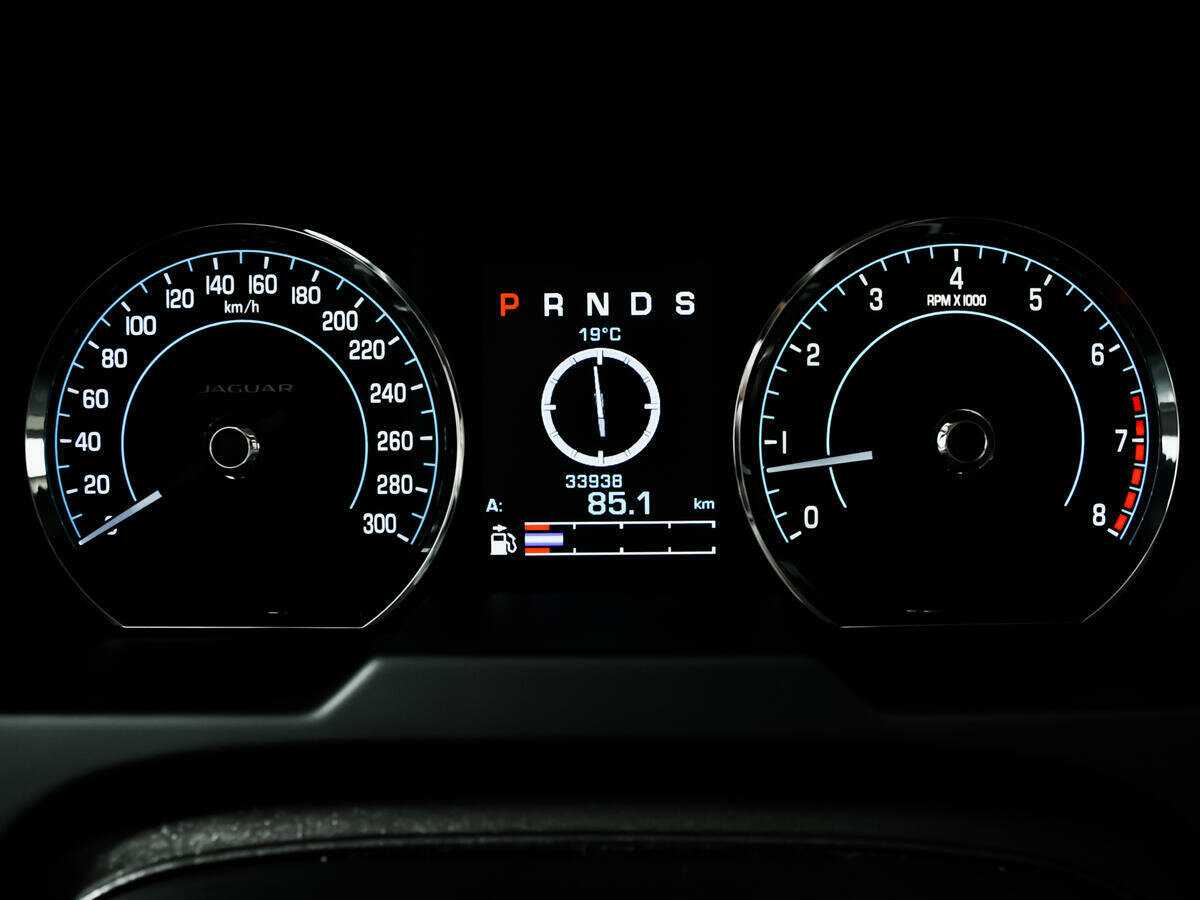 Jaguar XF б/у, 2013, Автоматическая. Фото: #9