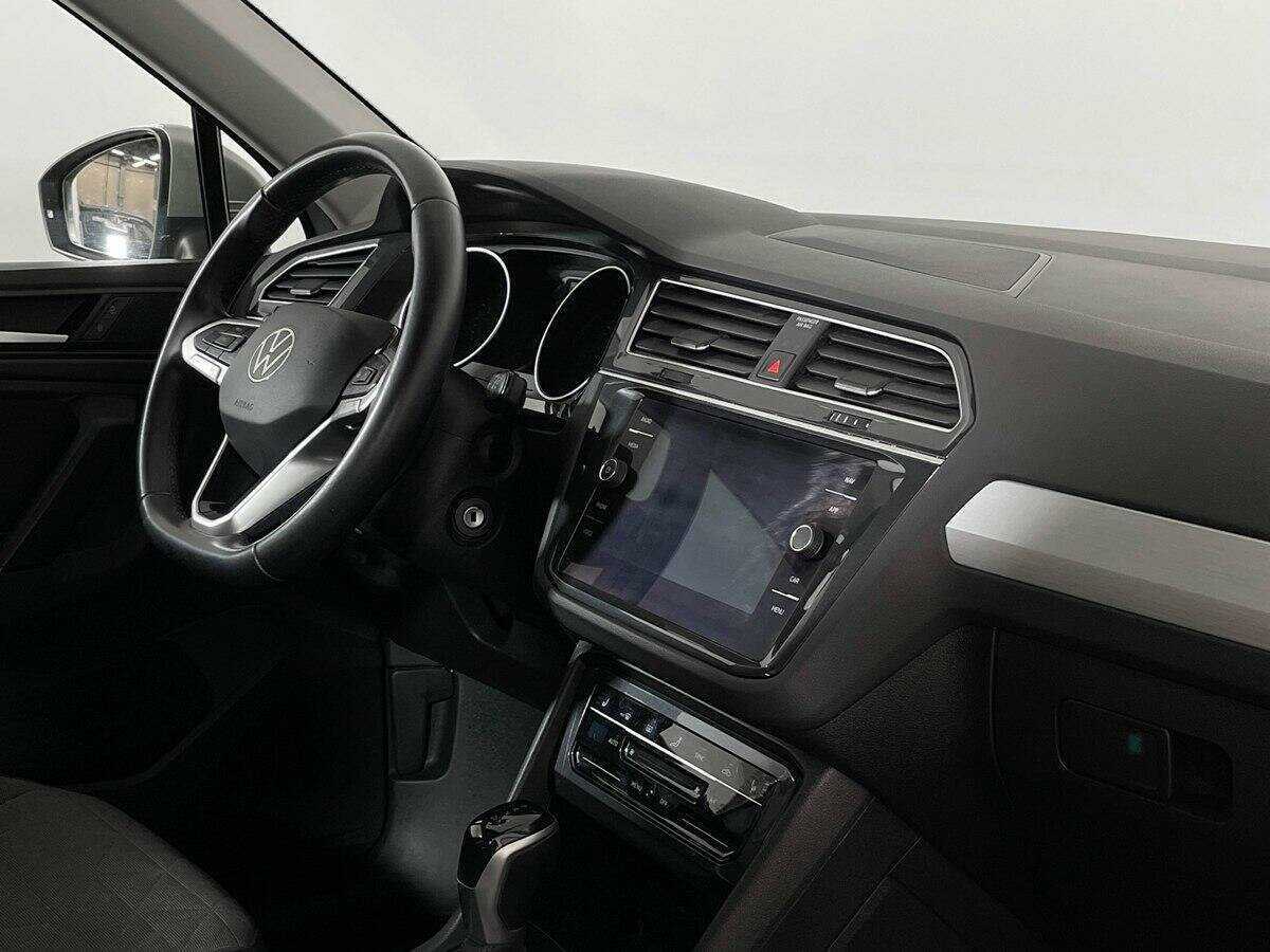 Volkswagen Tiguan б/у, 2021, Роботизированная. Фото: #8
