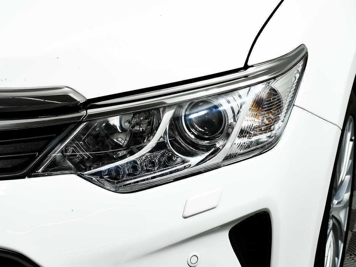 Тойота Камри б/у, 2015, Автоматическая. Фото: #14