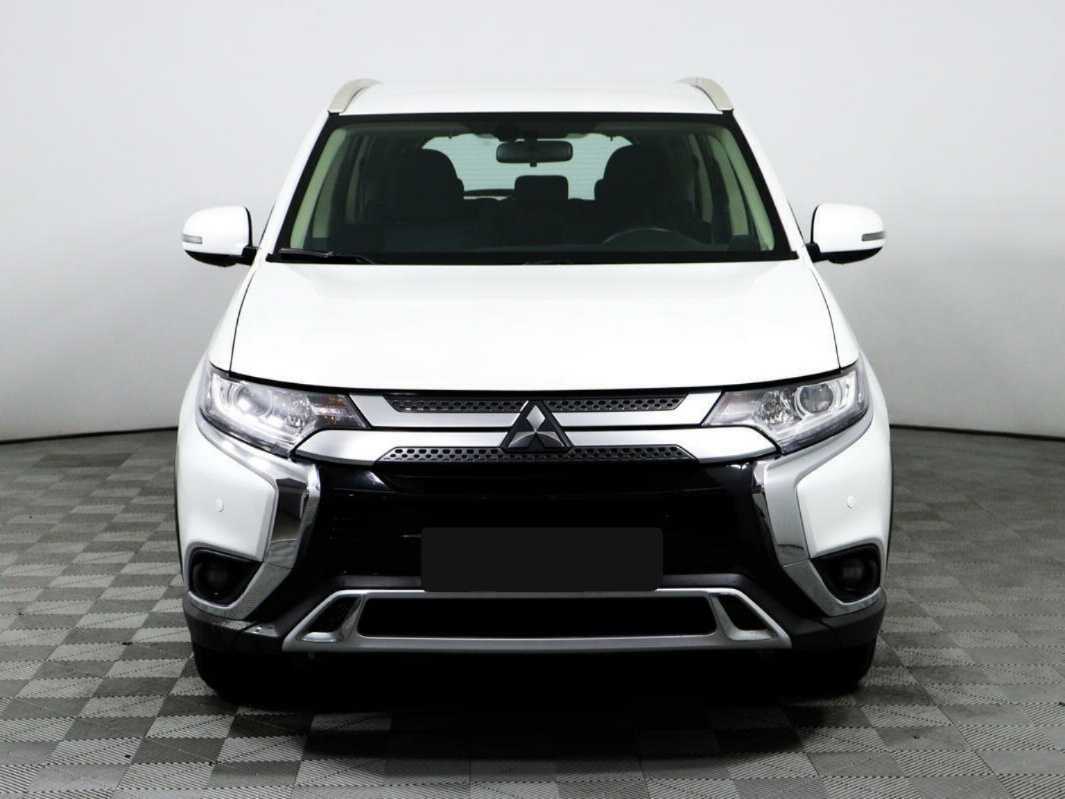 Mitsubishi Outlander б/у, 2021, Вариатор. Фото: #1