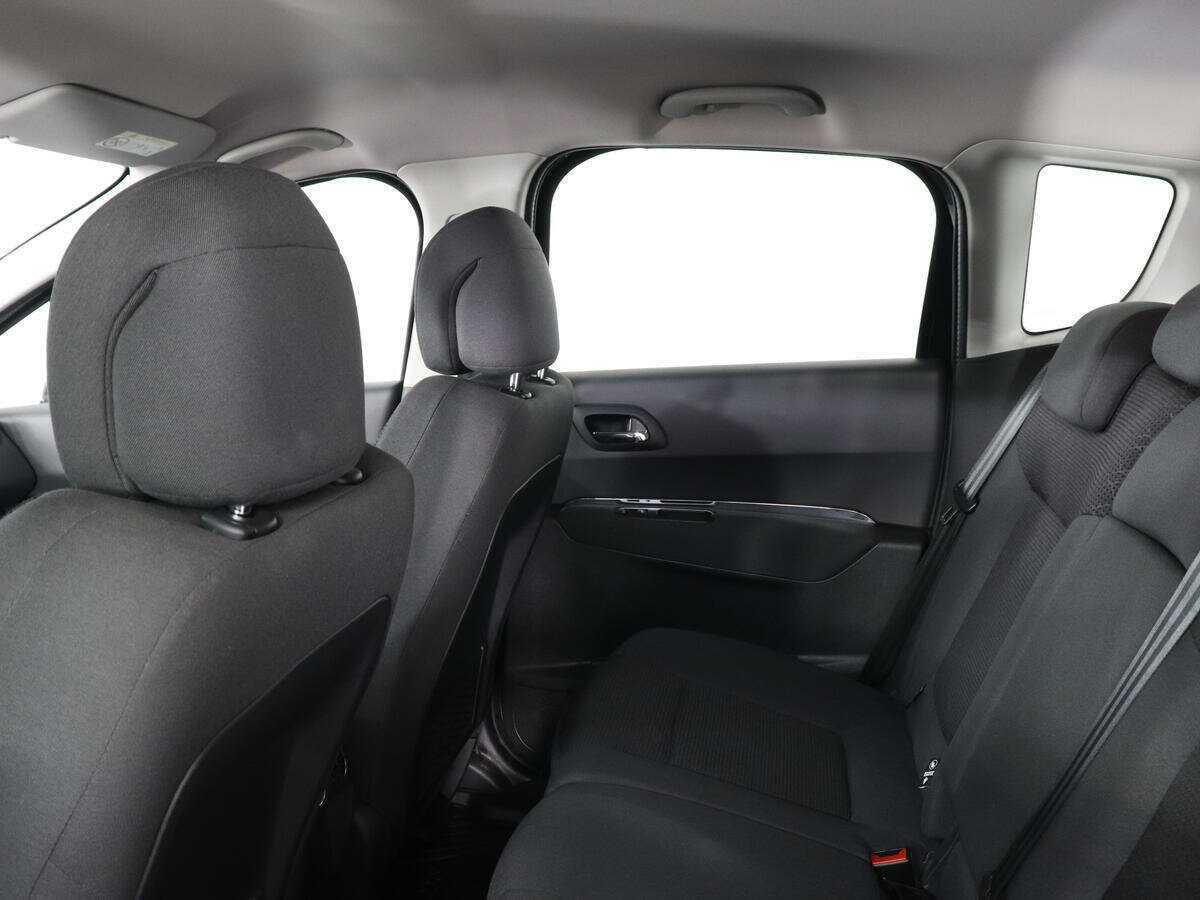 Peugeot 3008 б/у, 2016, Автоматическая. Фото: #12