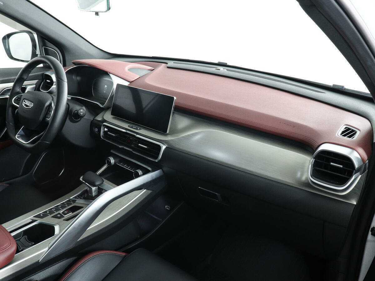 Geely Coolray б/у, 2023, Роботизированная. Фото: #9