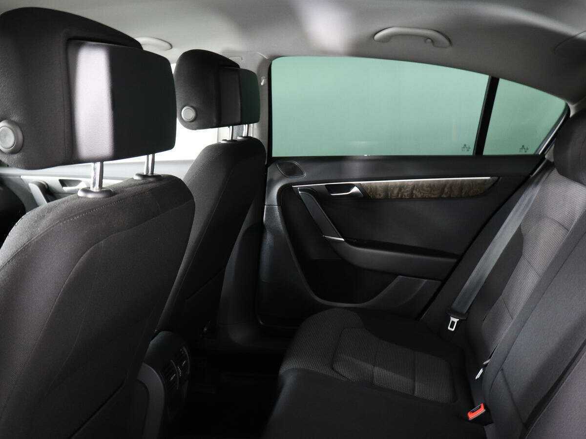 Volkswagen Passat б/у, 2014, Роботизированная. Фото: #11