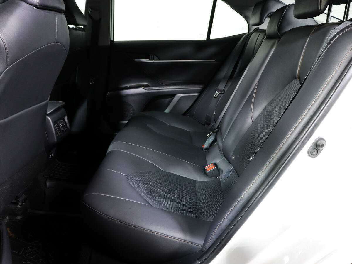 Toyota Camry б/у, 2018, Автоматическая. Фото: #9