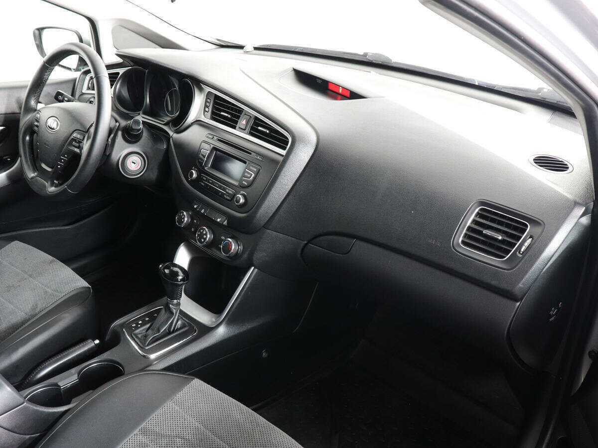 Kia Ceed б/у, 2015, Автоматическая. Фото: #9