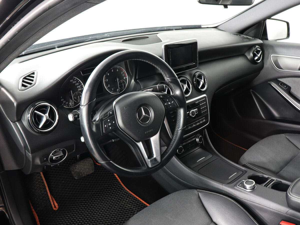 Mercedes-Benz A-Класс б/у, 2013, Роботизированная. Фото: #8