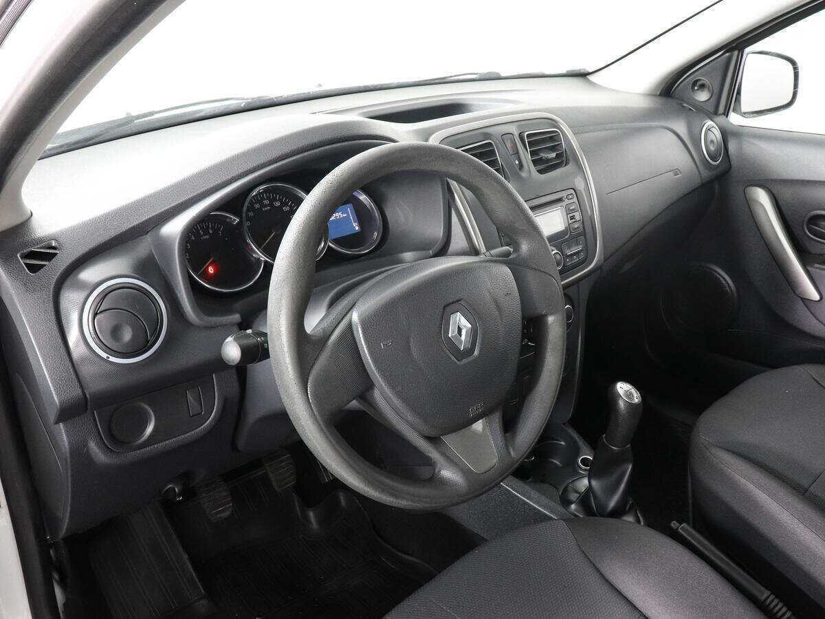 Renault Logan б/у, 2014, Механическая. Фото: #4