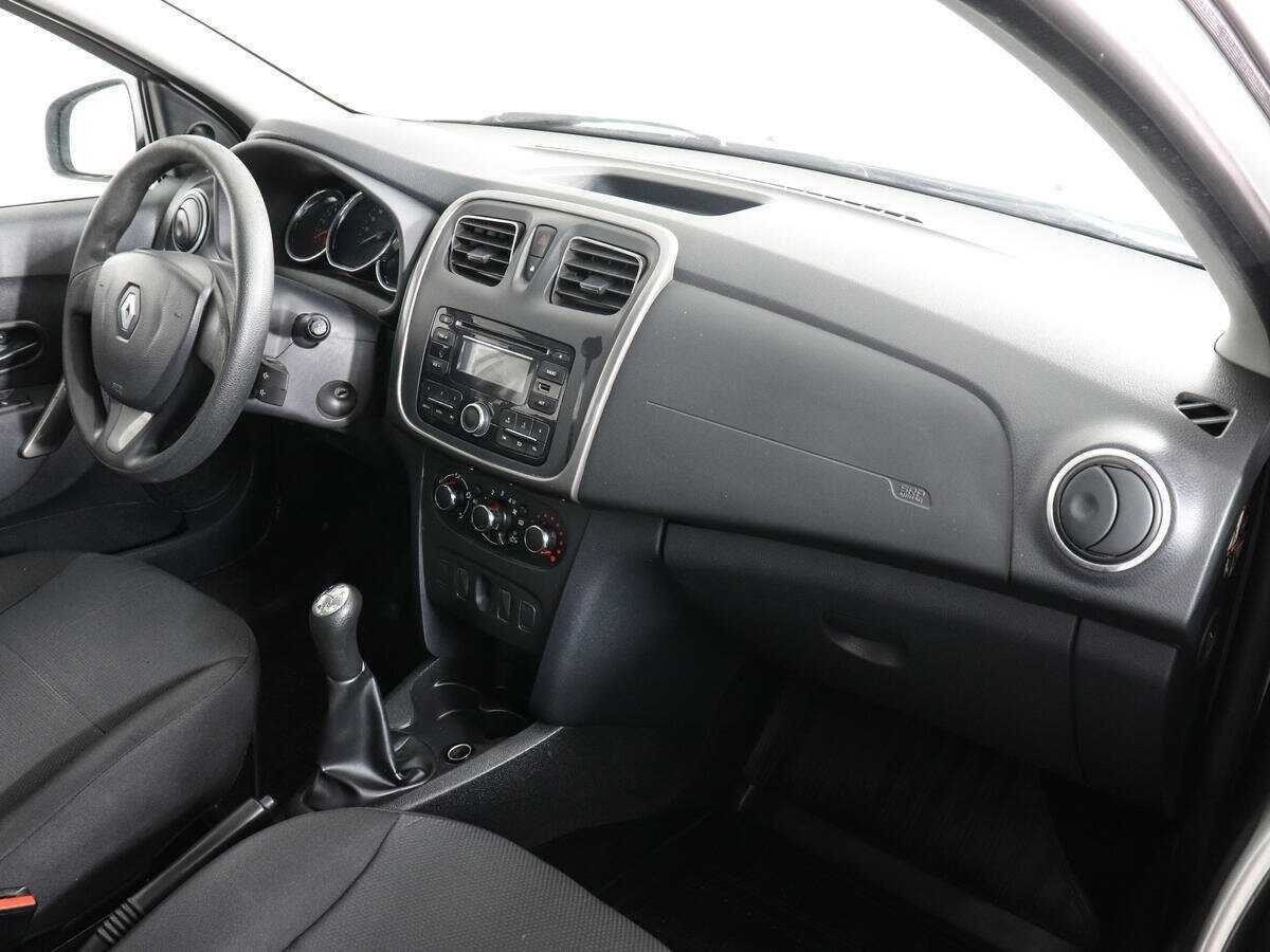 Renault Logan б/у, 2014, Механическая. Фото: #5