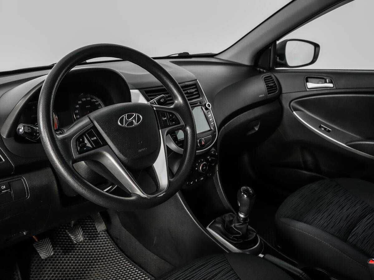 Hyundai Solaris б/у, 2014, Механическая. Фото: #8