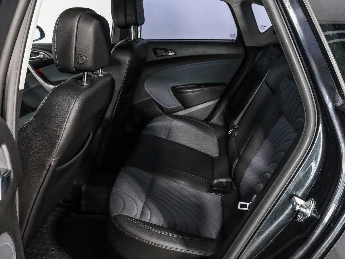 Opel Astra б/у, 2013, Автоматическая. Фото: #9