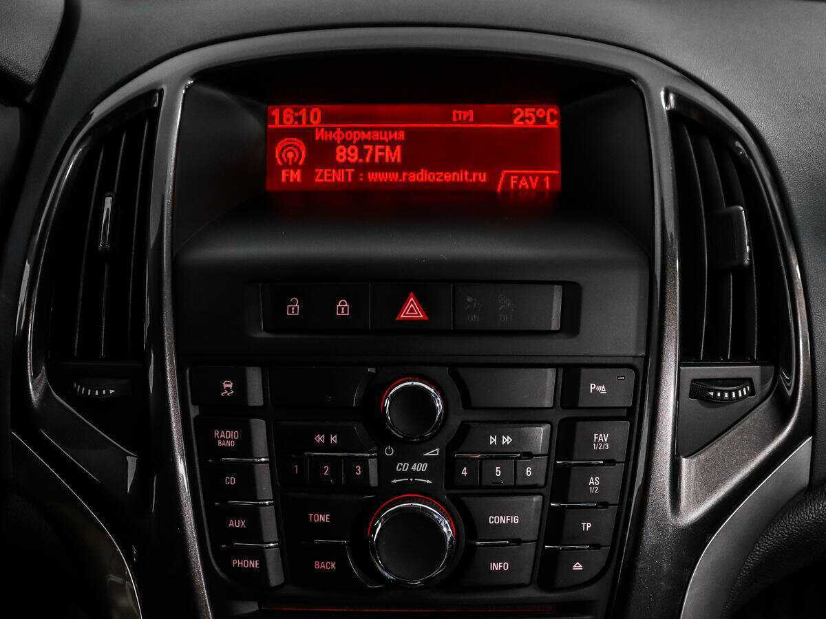 Opel Astra б/у, 2013, Автоматическая. Фото: #12