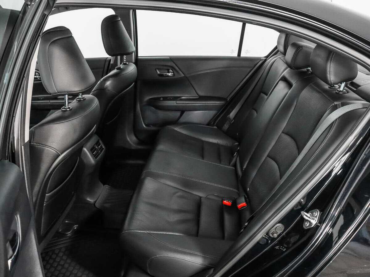 Honda Accord б/у, 2013, Автоматическая. Фото: #9