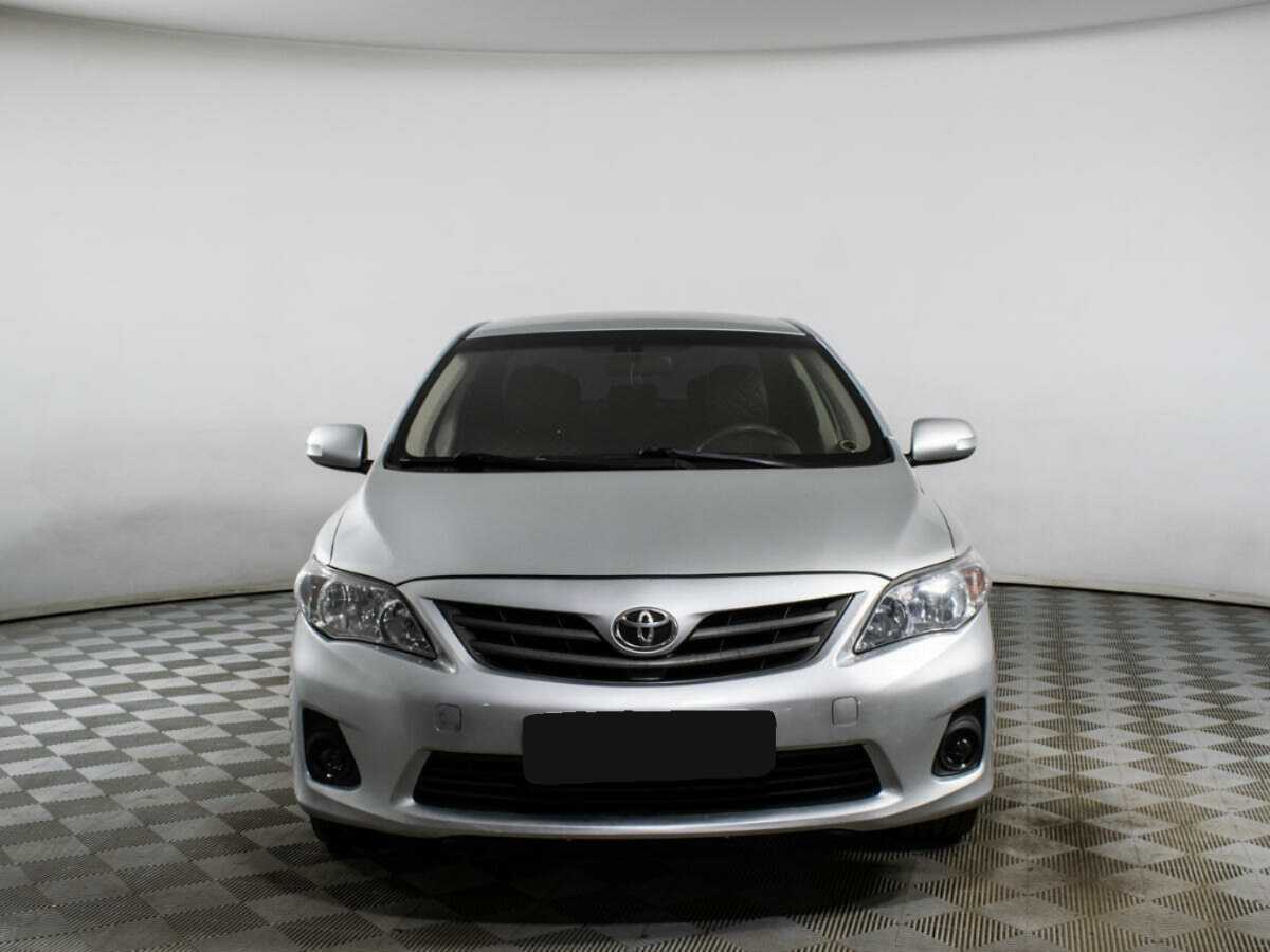 Toyota Corolla б/у, 2012, Механическая. Фото: #1