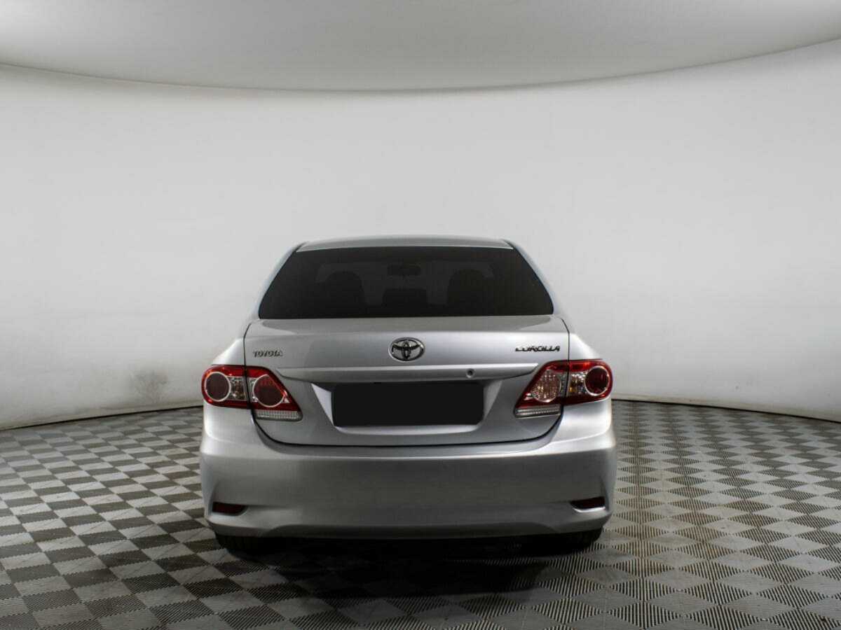 Toyota Corolla б/у, 2012, Механическая. Фото: #5