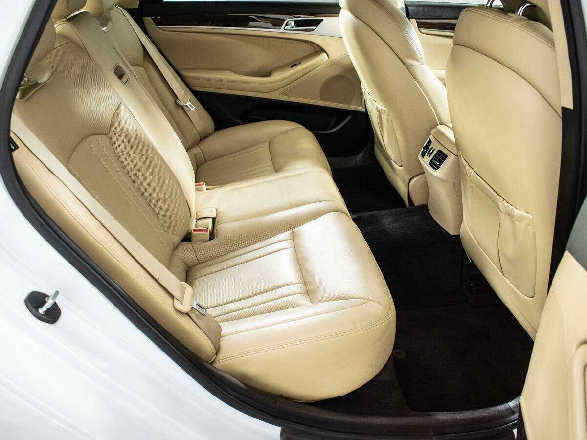 Hyundai Genesis б/у, 2015, Автоматическая. Фото: #10
