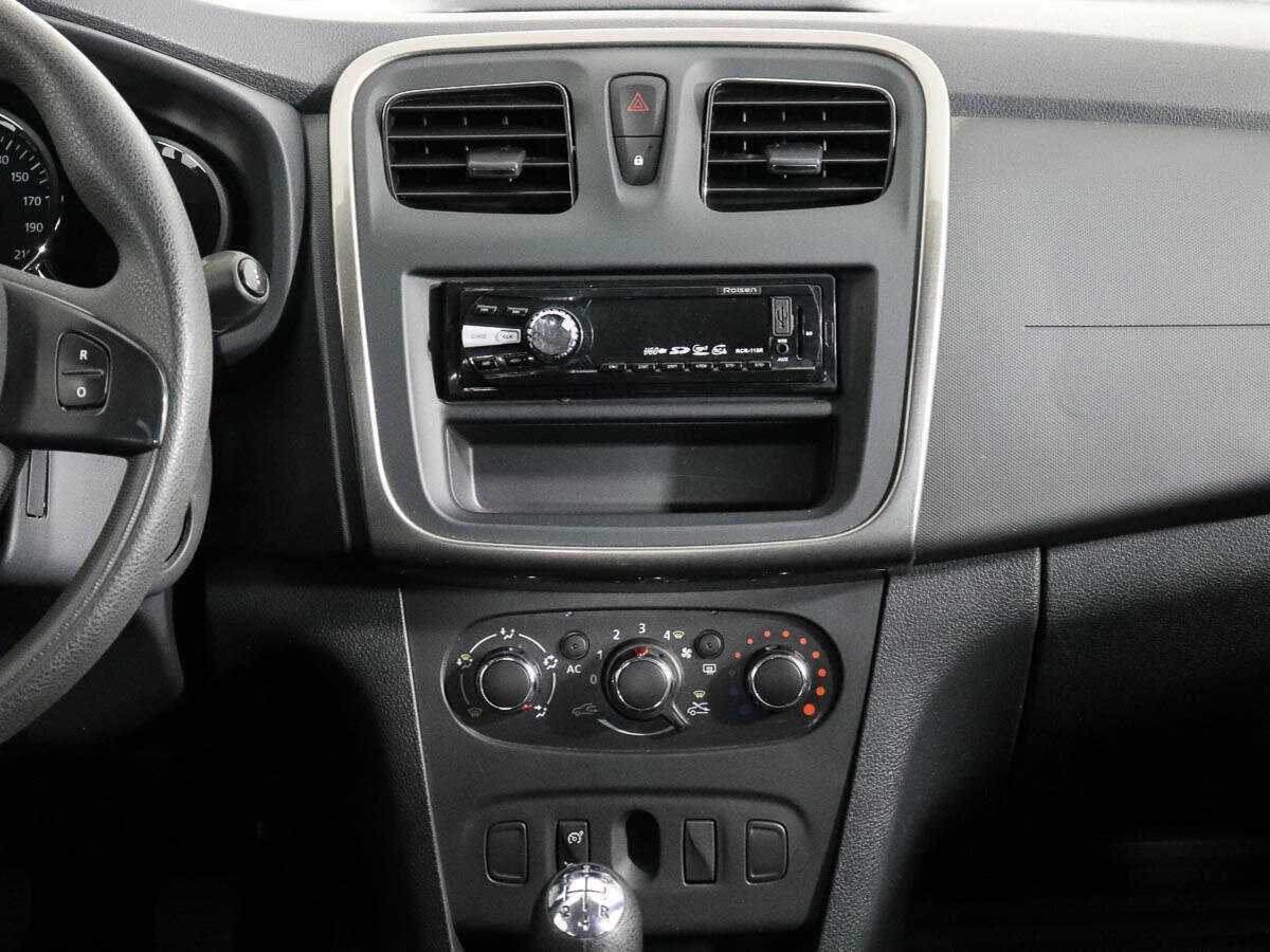 Renault Sandero б/у, 2015, Механическая. Фото: #13