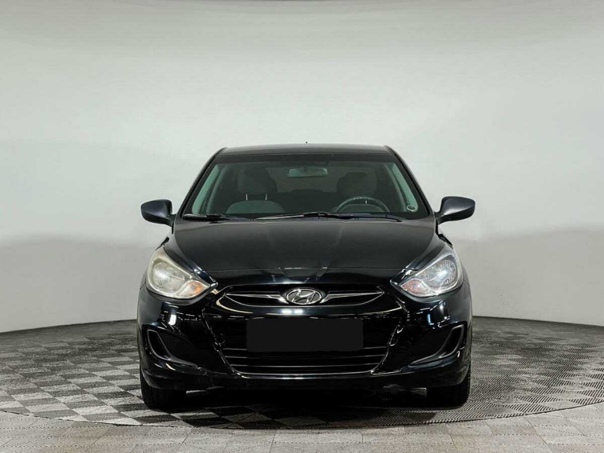 Hyundai Solaris б/у, 2012, Механическая. Фото: #1