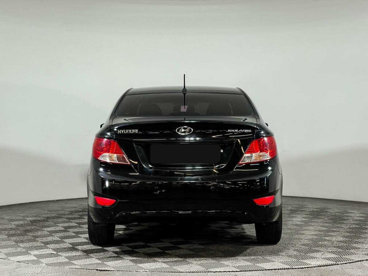 Hyundai Solaris б/у, 2012, Механическая. Фото: #5