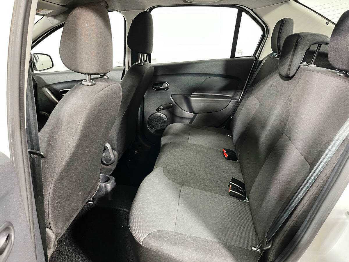 Рено Логан б/у, 2019, Автоматическая. Фото: #5